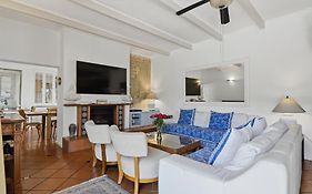 Paradiso Guesthouse & Self-Catering Cottage